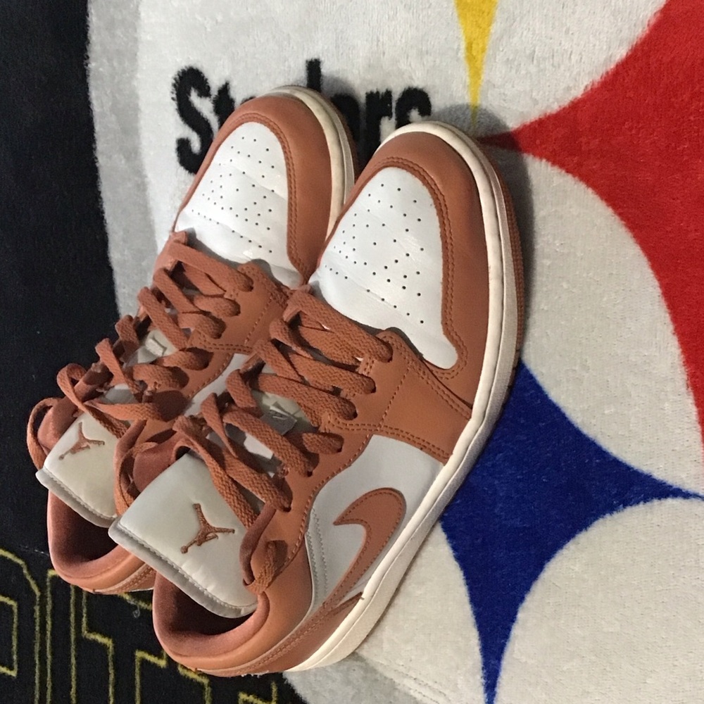 Jordan Athletic Shoes in Pink and White